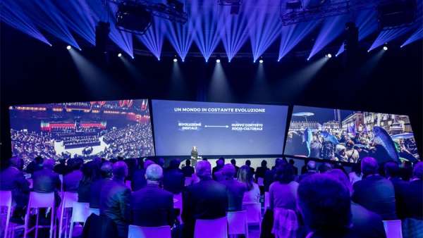 意大利金巴利大會(huì)活動(dòng)策劃現(xiàn)場(chǎng)每6個(gè)小時(shí)就改造一次，太引人入勝了