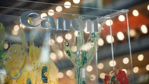 佳能攜手藝術(shù)家康蕾創(chuàng)作的《萬物共生》藝術(shù)展覽活動策劃獨(dú)具一格