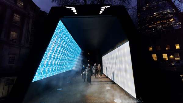 現(xiàn)代汽車打造的「光之隧道」線下體驗活動策劃太暖人心了