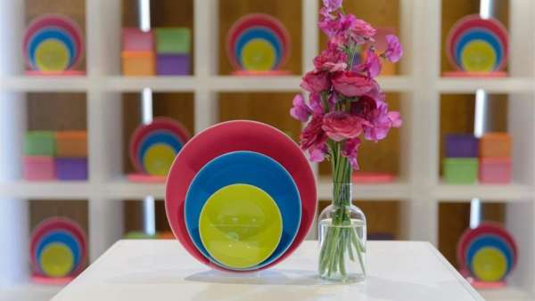 特百惠產(chǎn)品發(fā)布會活動策劃功能分區(qū)超清晰，視覺效果也很清新