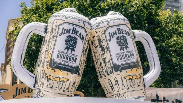 金賓嗨棒嗨肉祭活動策劃太贊了，氣泡里的質感微醺，酷斃了