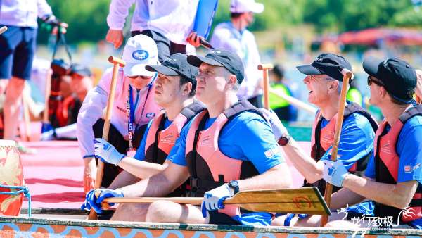 北京奔馳“龍行致極”第四屆龍舟賽活動(dòng)策劃火熱開(kāi)賽，共享水上盛宴
