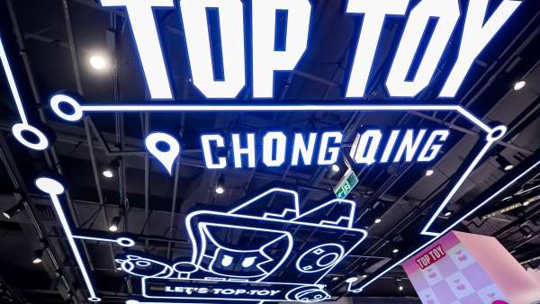 千呼萬(wàn)喚的TOP TOY潮玩夢(mèng)工廠店活動(dòng)策劃讓你潮流玩到家