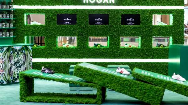 HOGAN-3R環(huán)保系列快閃活動(dòng)策劃特別設(shè)計(jì)了兩處趣味十足的互動(dòng)打卡點(diǎn)