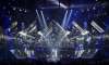 這場(chǎng)演唱會(huì)的舞美策劃令人眼花繚亂，驚呼這場(chǎng)活動(dòng)的視覺(jué)效果太厲害了